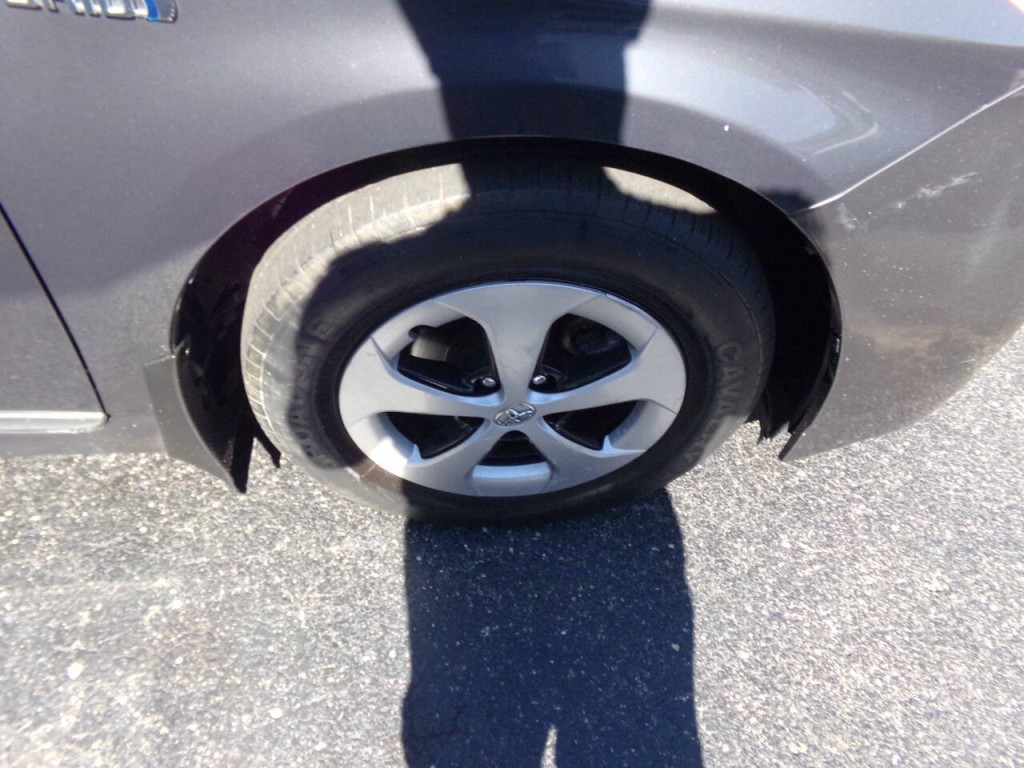 2012 Toyota Prius Image 40