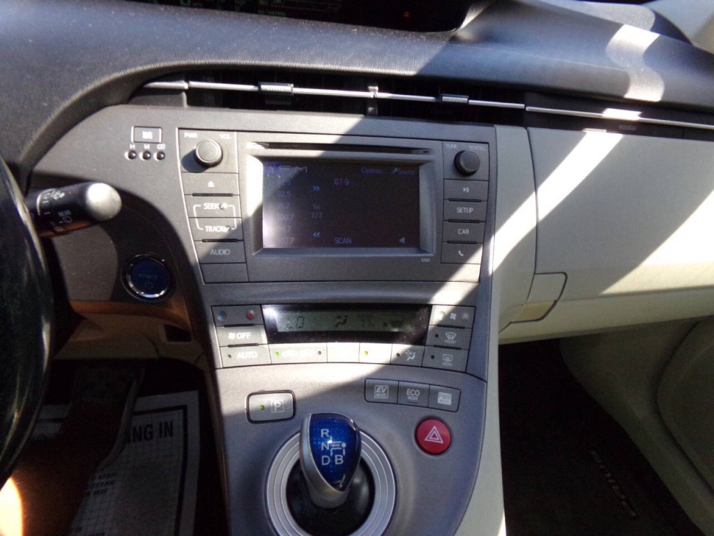2012 Toyota Prius Image 49