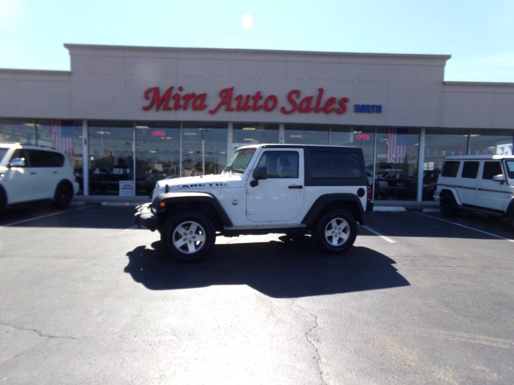 2013 Jeep Wrangler Image 1