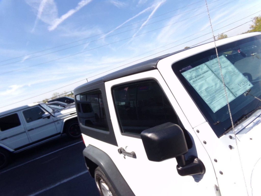 2013 Jeep Wrangler Image 35
