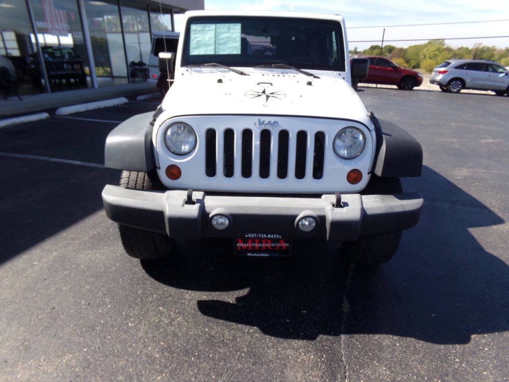 2013 Jeep Wrangler Image 38