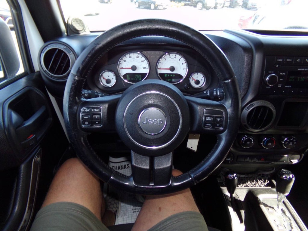 2013 Jeep Wrangler Image 43