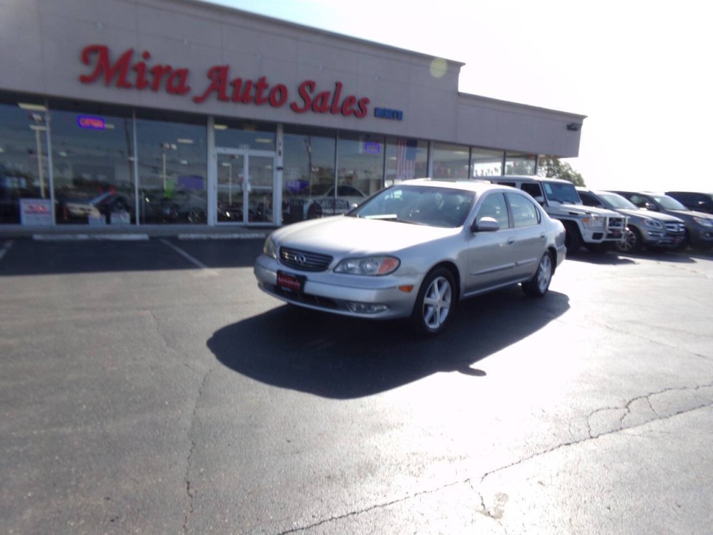 2003 INFINITI I35 Image 2