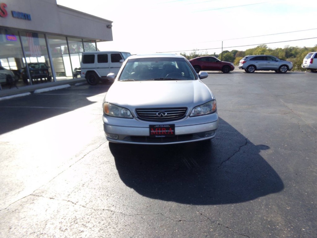 2003 INFINITI I35 Image 3
