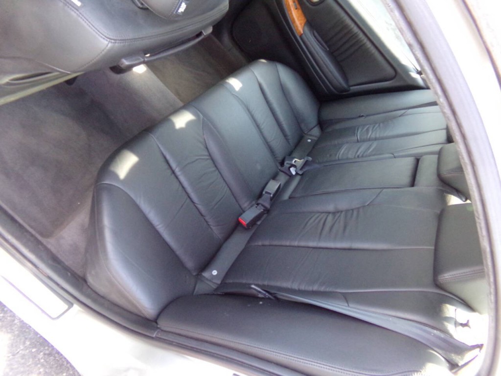 2003 INFINITI I35 Image 14