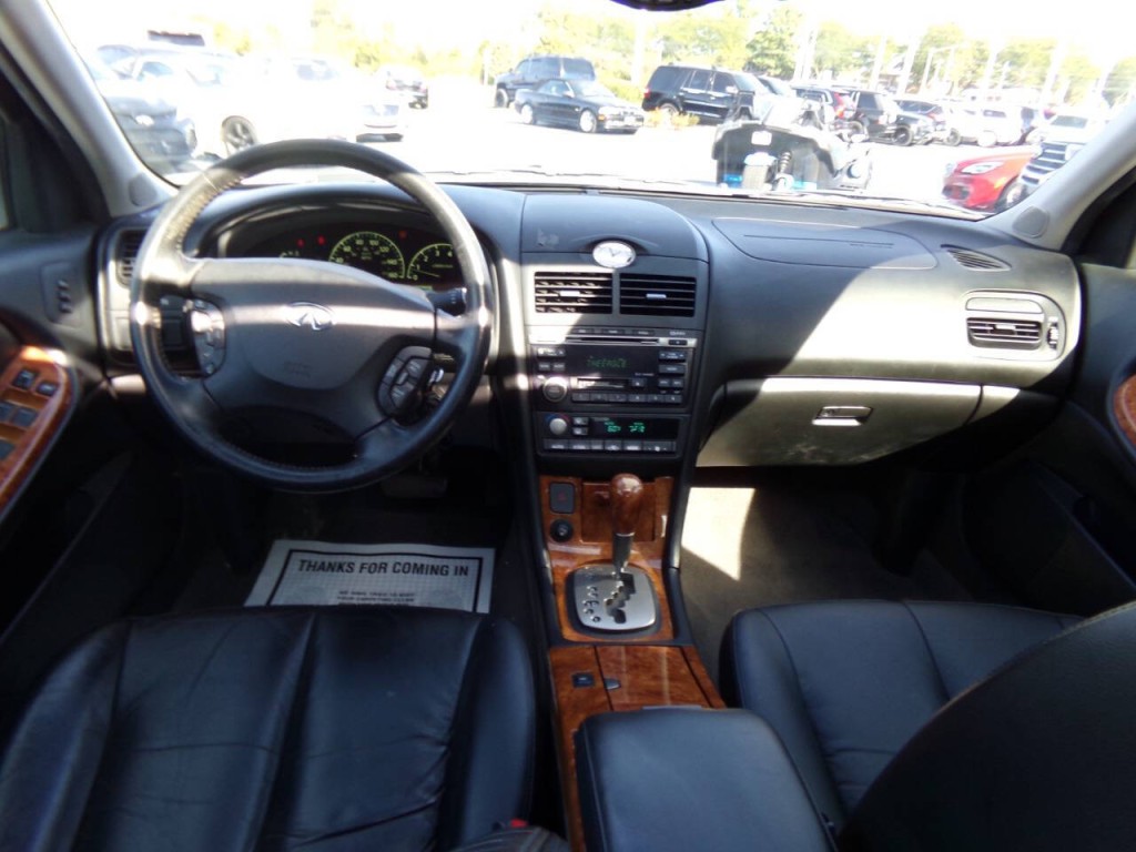 2003 INFINITI I35 Image 17