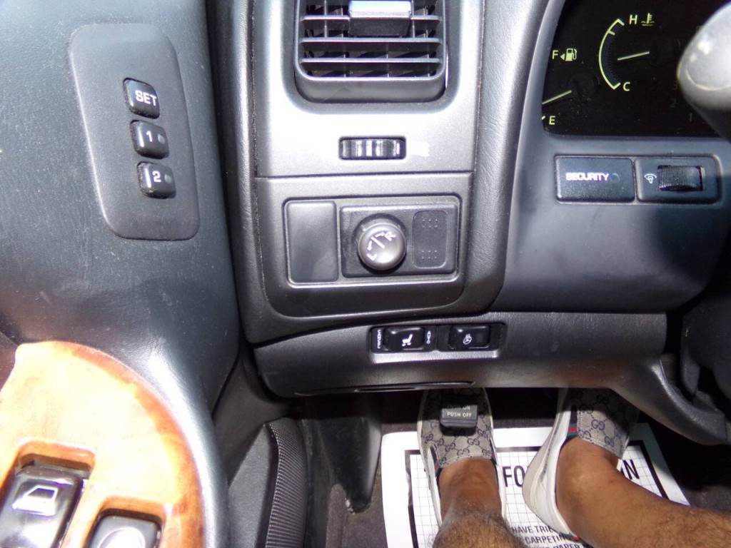 2003 INFINITI I35 Image 49