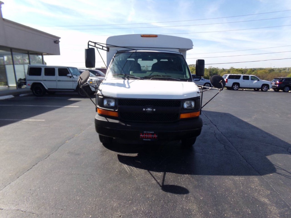 2006 Chevrolet Express Image 4