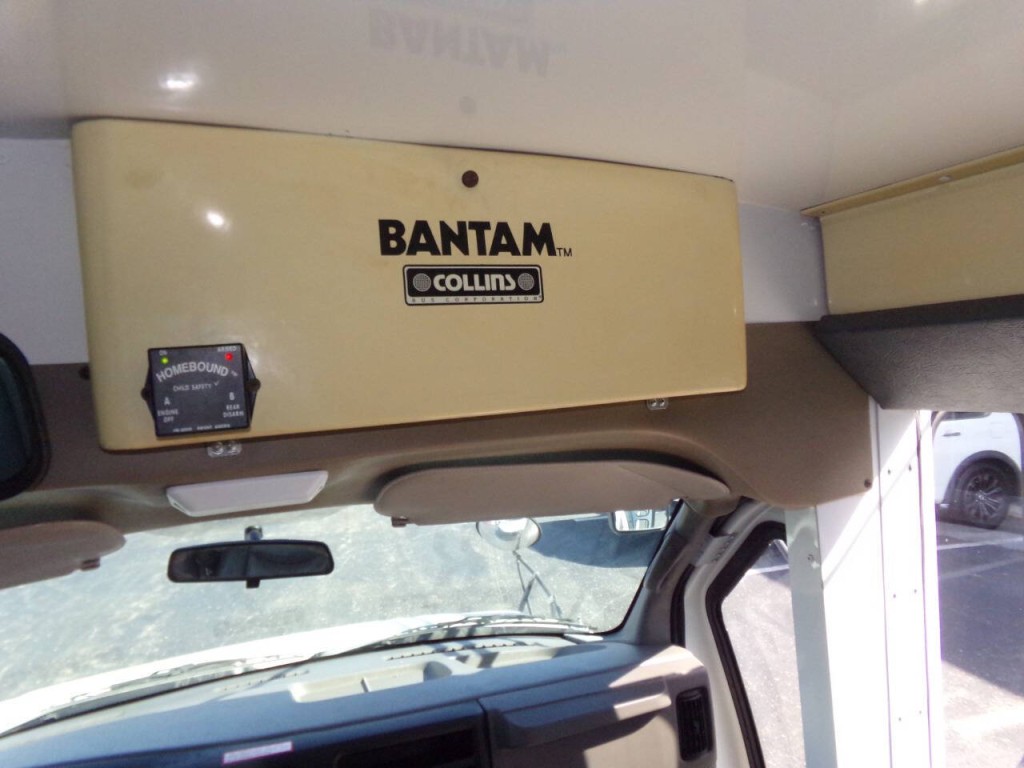 2006 Chevrolet Express Image 22