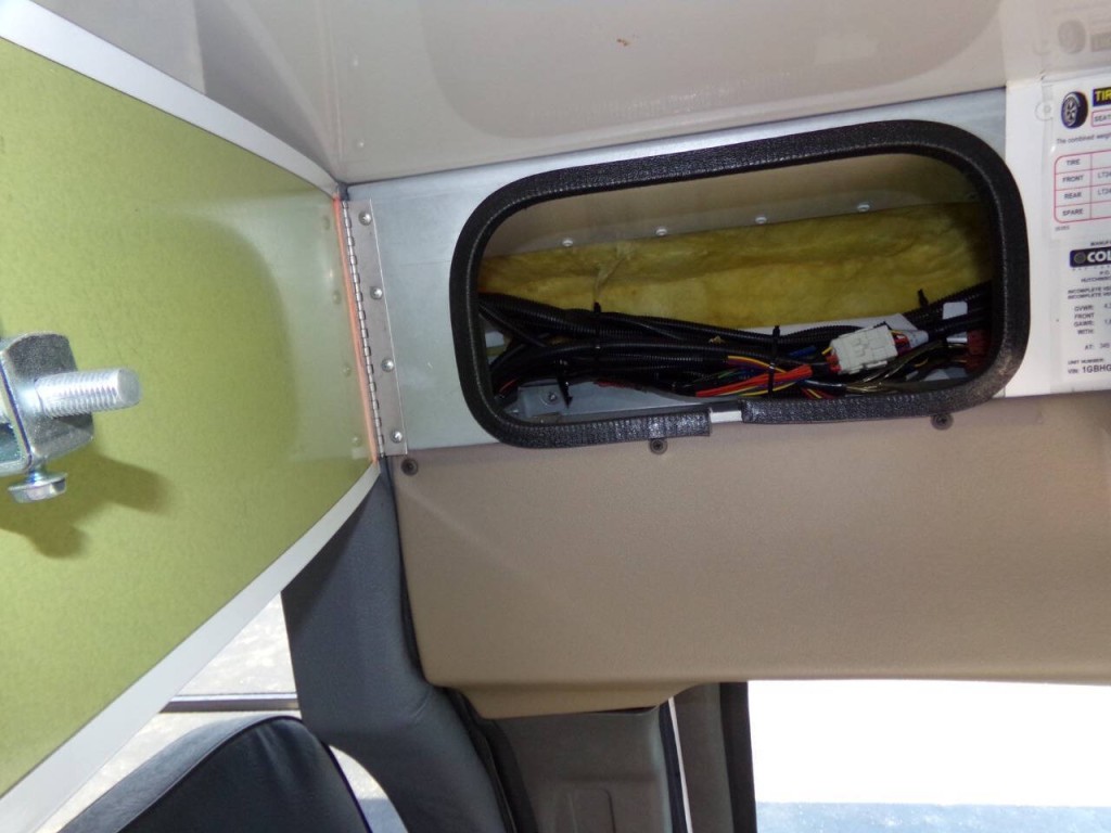 2006 Chevrolet Express Image 23