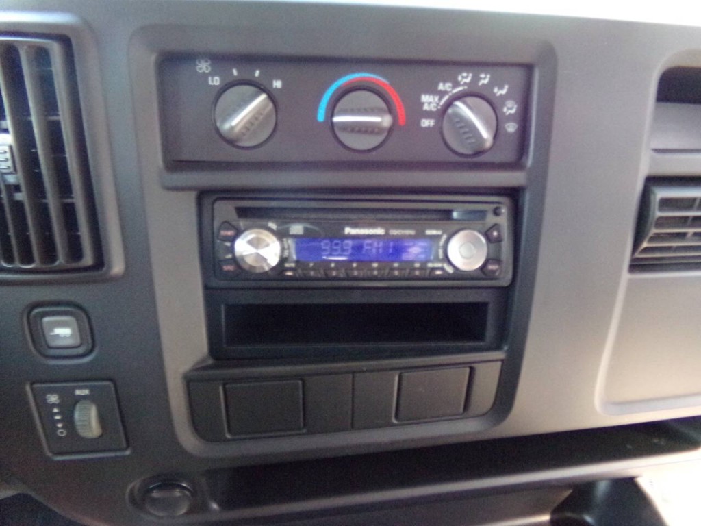 2006 Chevrolet Express Image 62