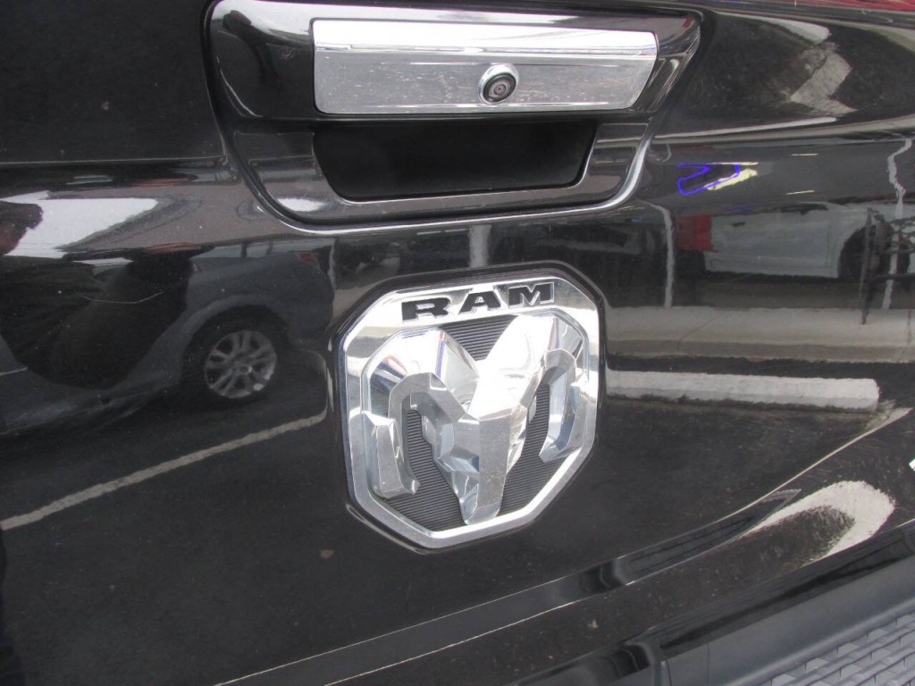 2019 RAM 1500 Image 7