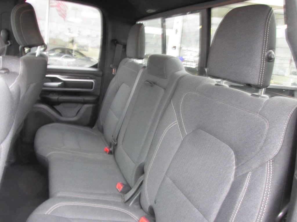 2019 RAM 1500 Image 16