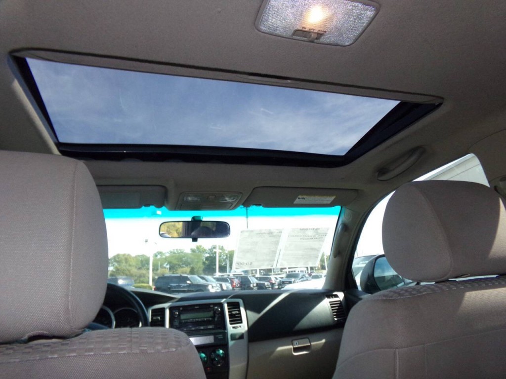 2008 Toyota 4Runner Image 16