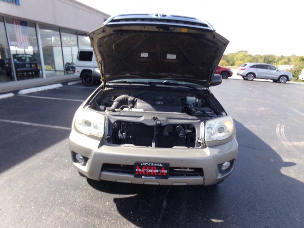 2008 Toyota 4Runner Image 32