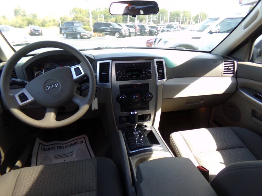 2008 Jeep Grand Cherokee Image 18