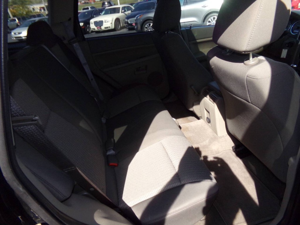 2008 Jeep Grand Cherokee Image 23