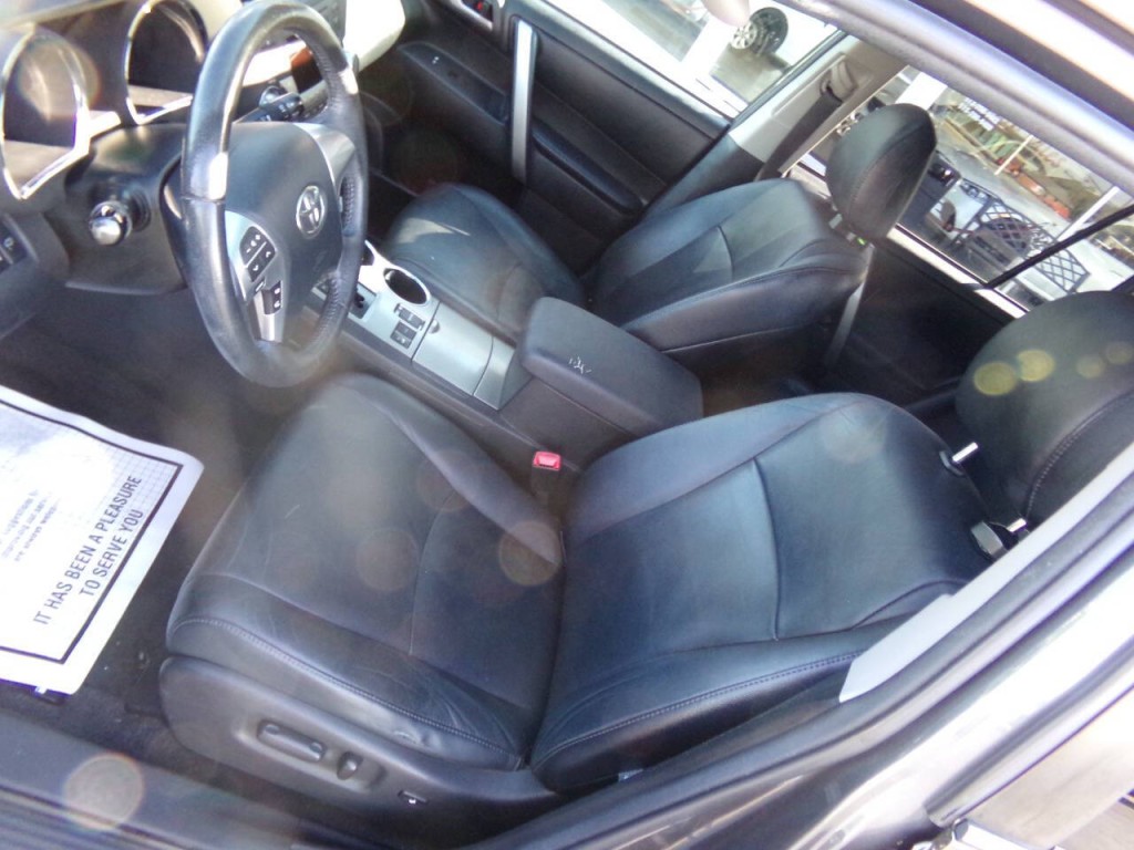 2012 Toyota Highlander Image 11