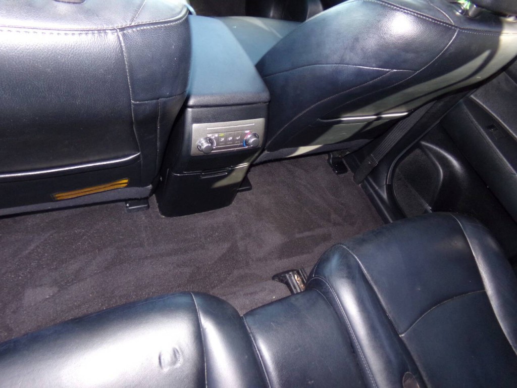 2012 Toyota Highlander Image 16
