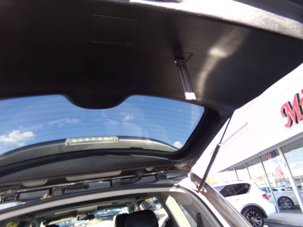 2012 Toyota Highlander Image 22