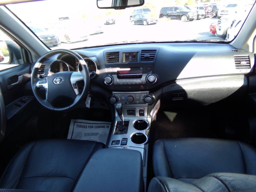 2012 Toyota Highlander Image 27