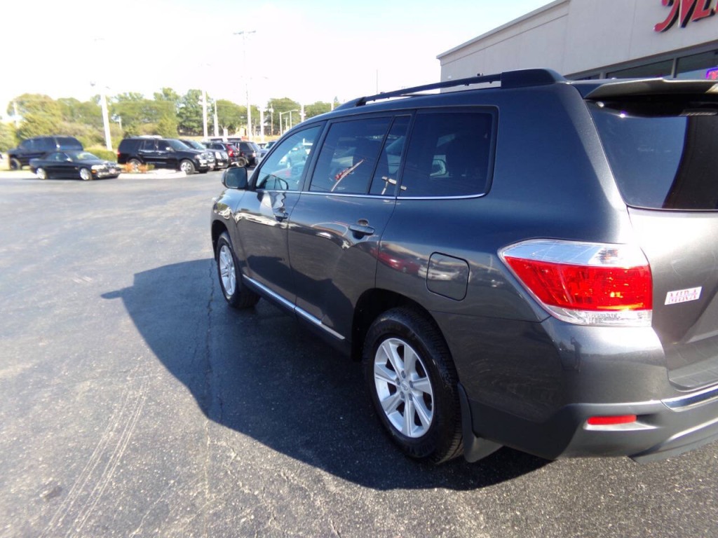 2012 Toyota Highlander Image 39