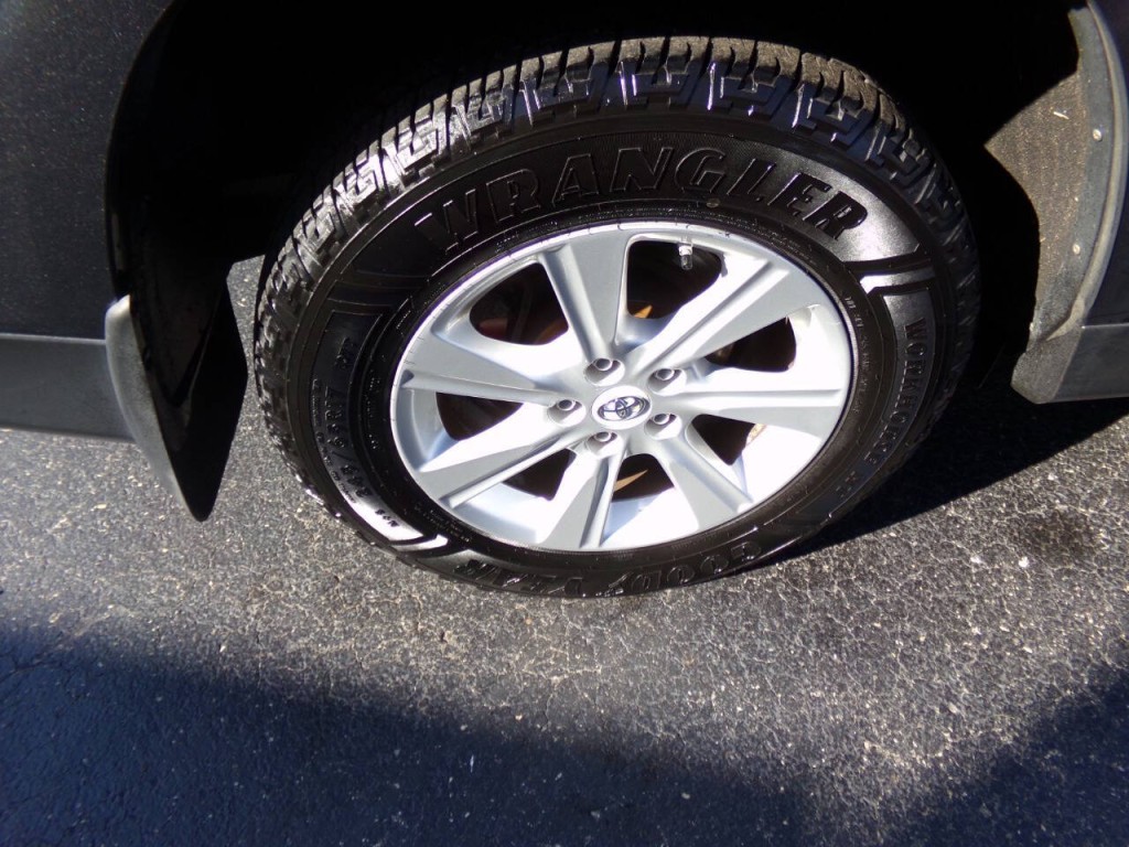 2012 Toyota Highlander Image 42