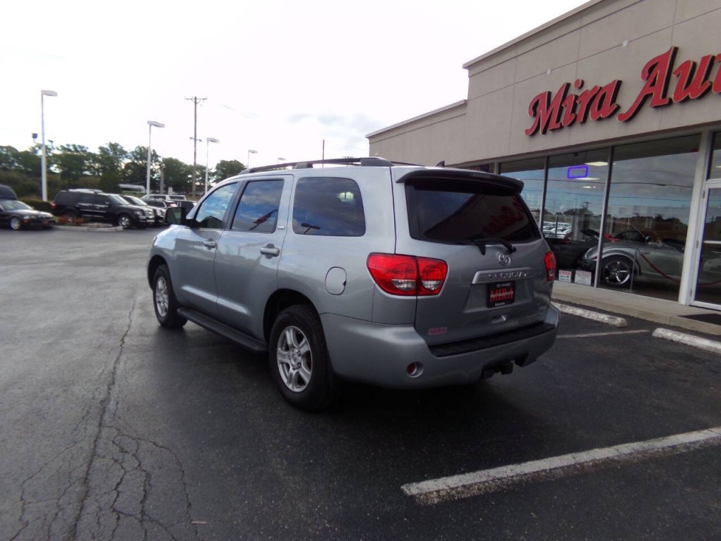 2011 Toyota Sequoia Image 8