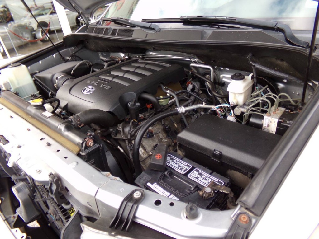 2011 Toyota Sequoia Image 42