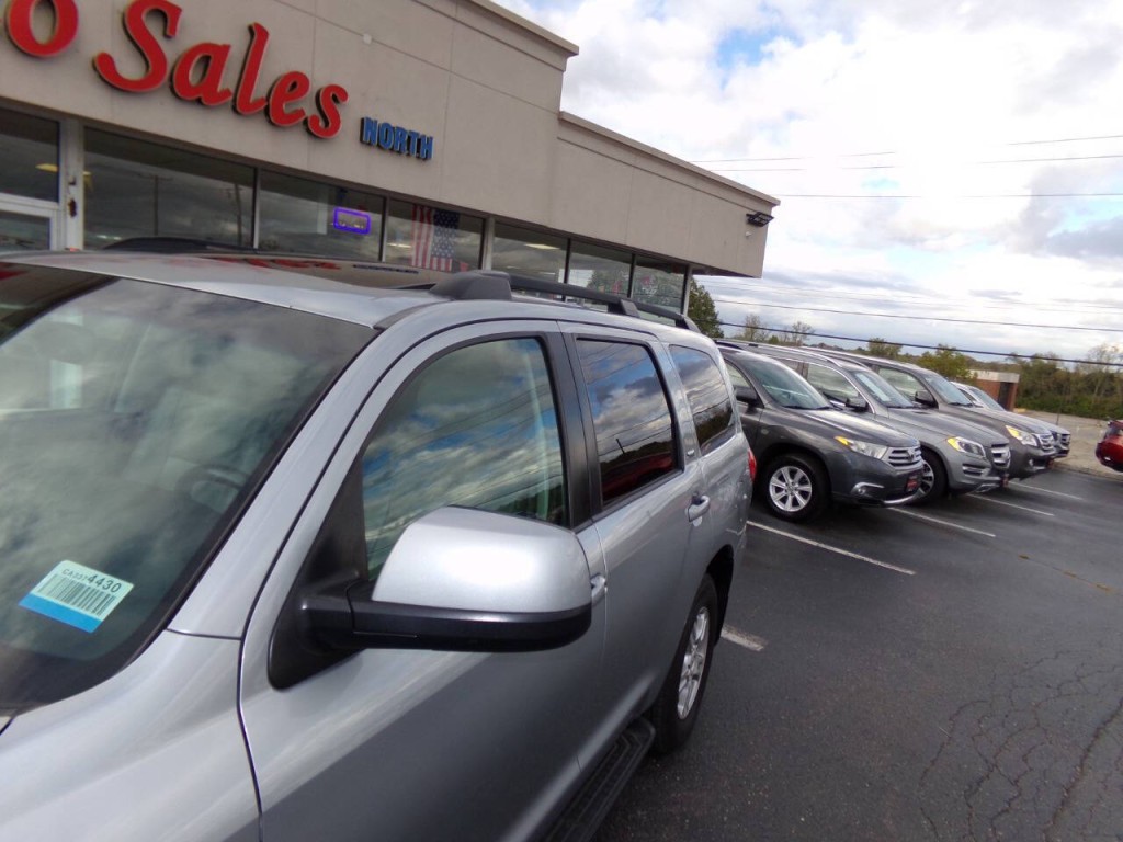 2011 Toyota Sequoia Image 47