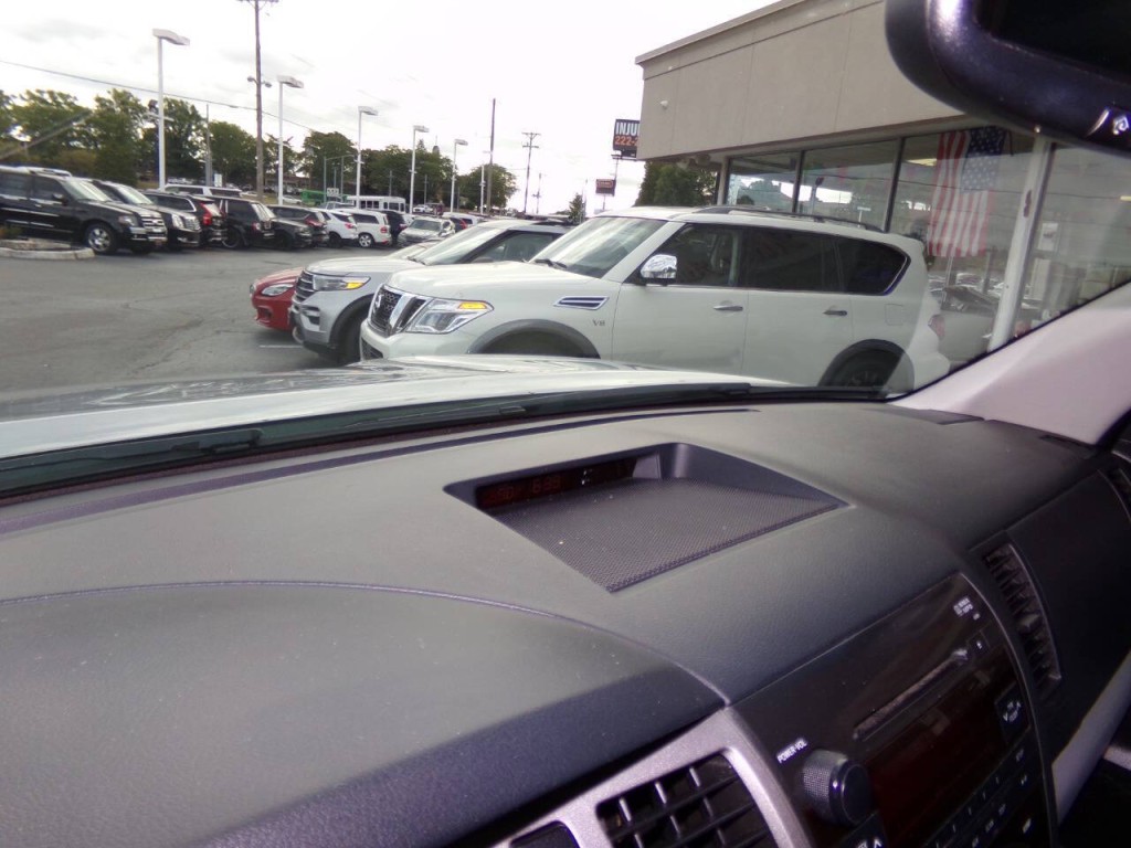 2011 Toyota Sequoia Image 61