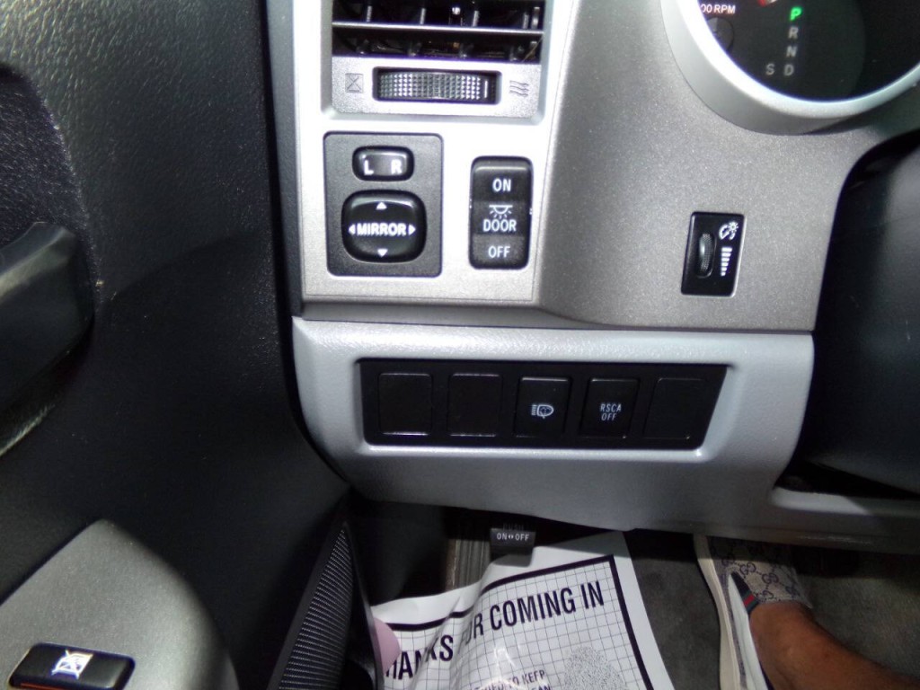 2011 Toyota Sequoia Image 69
