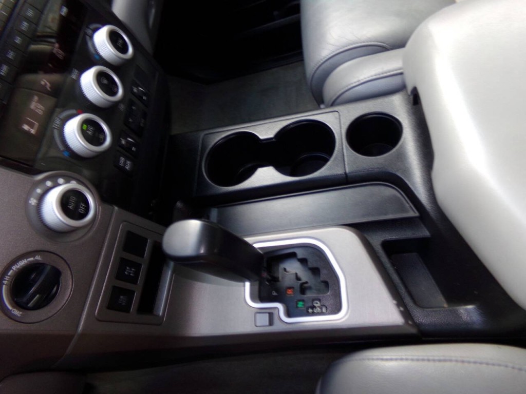 2011 Toyota Sequoia Image 72