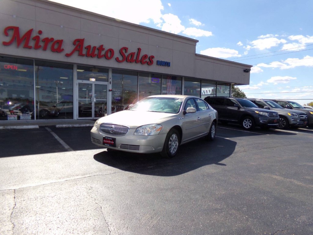 2008 Buick Lucerne Image 2