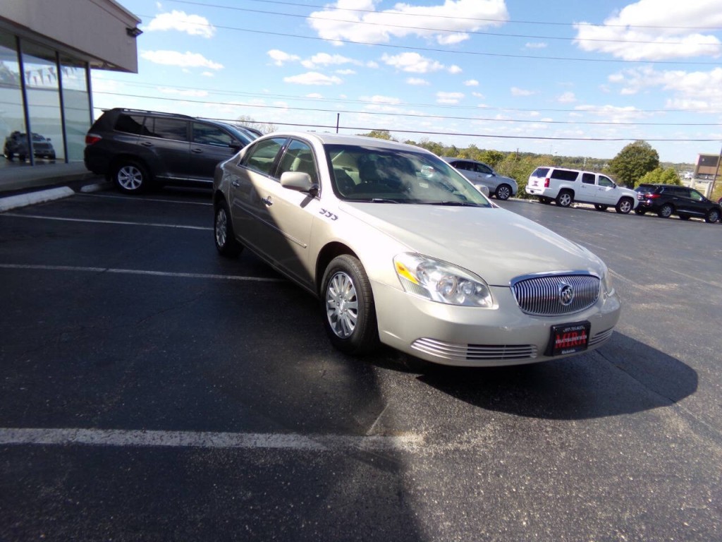 2008 Buick Lucerne Image 4