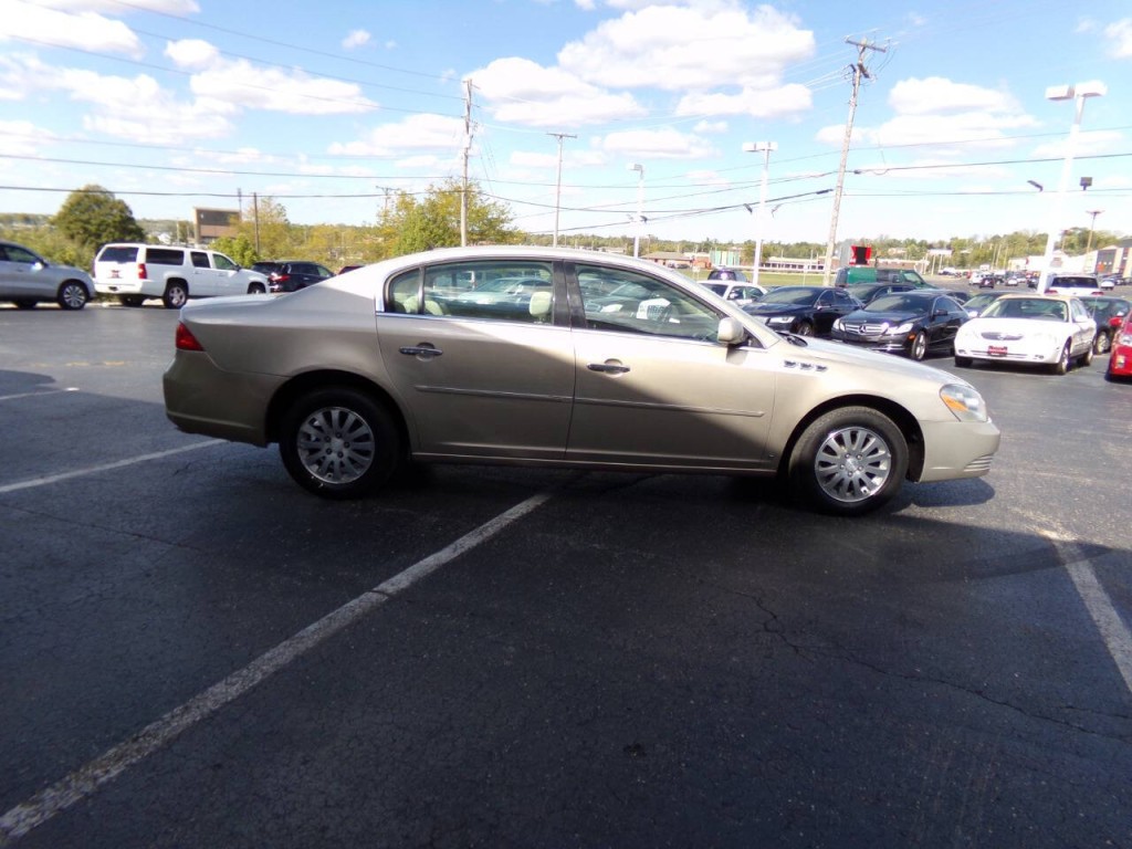 2008 Buick Lucerne Image 5