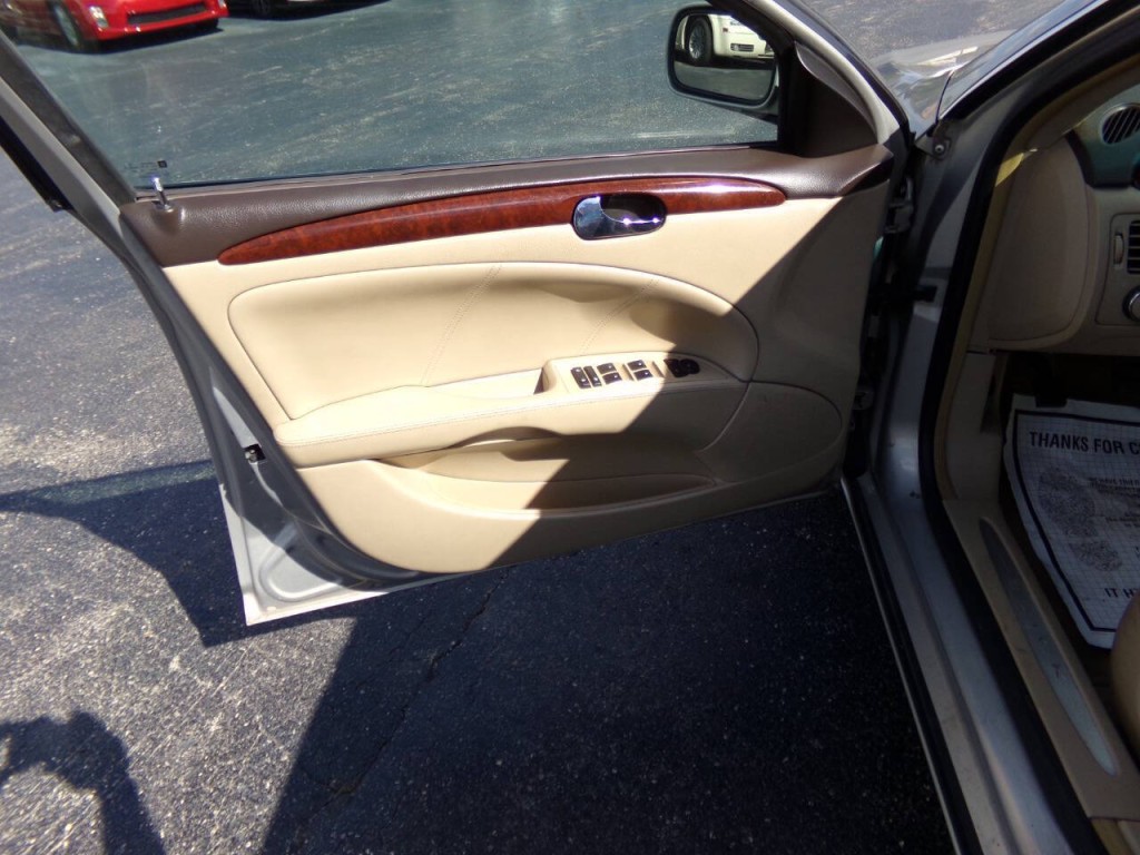 2008 Buick Lucerne Image 12