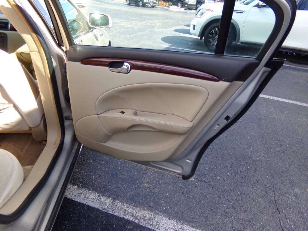 2008 Buick Lucerne Image 23