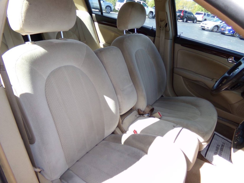 2008 Buick Lucerne Image 25
