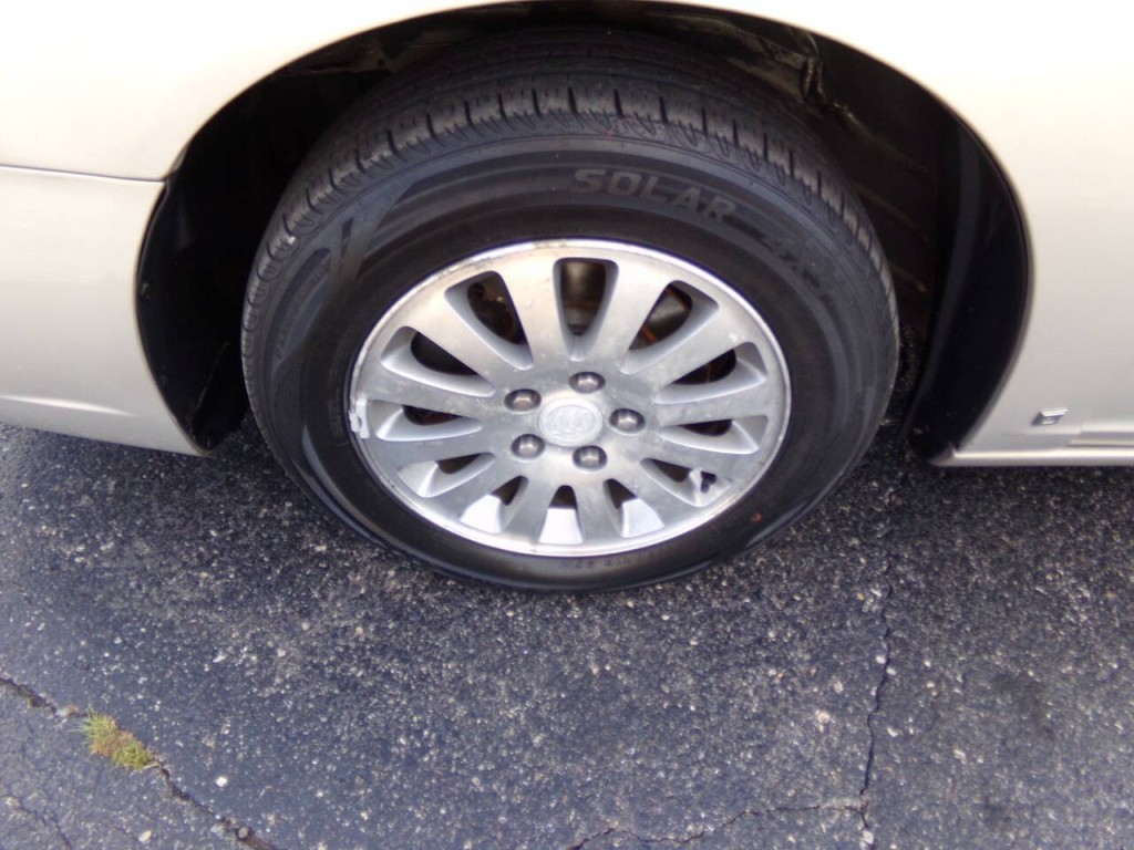 2008 Buick Lucerne Image 31