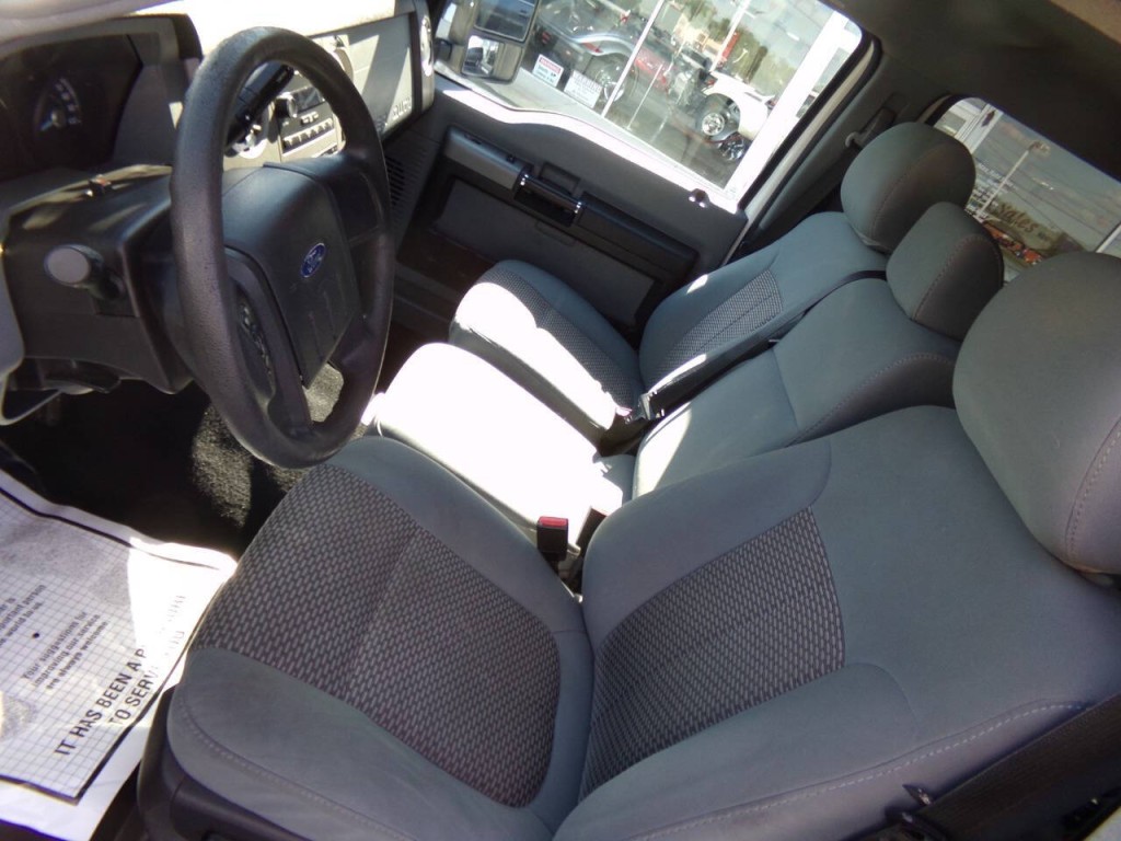 2012 Ford F-250 Image 12