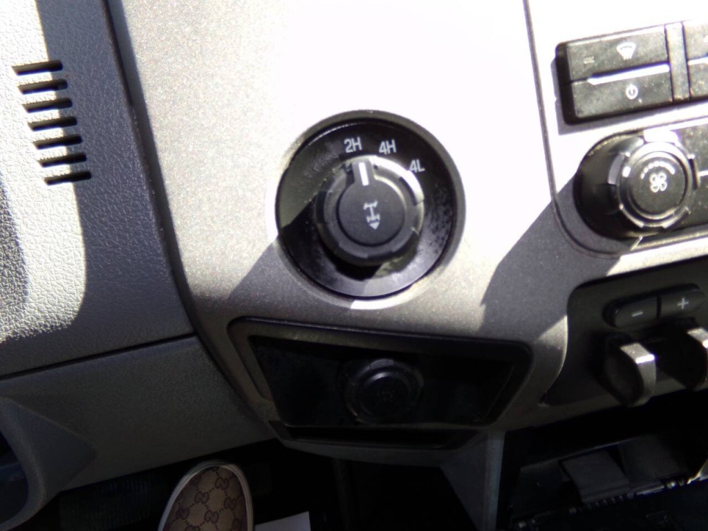 2012 Ford F-250 Image 60