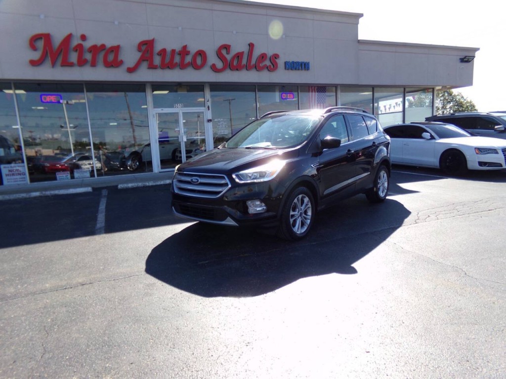 2018 Ford Escape Image 2