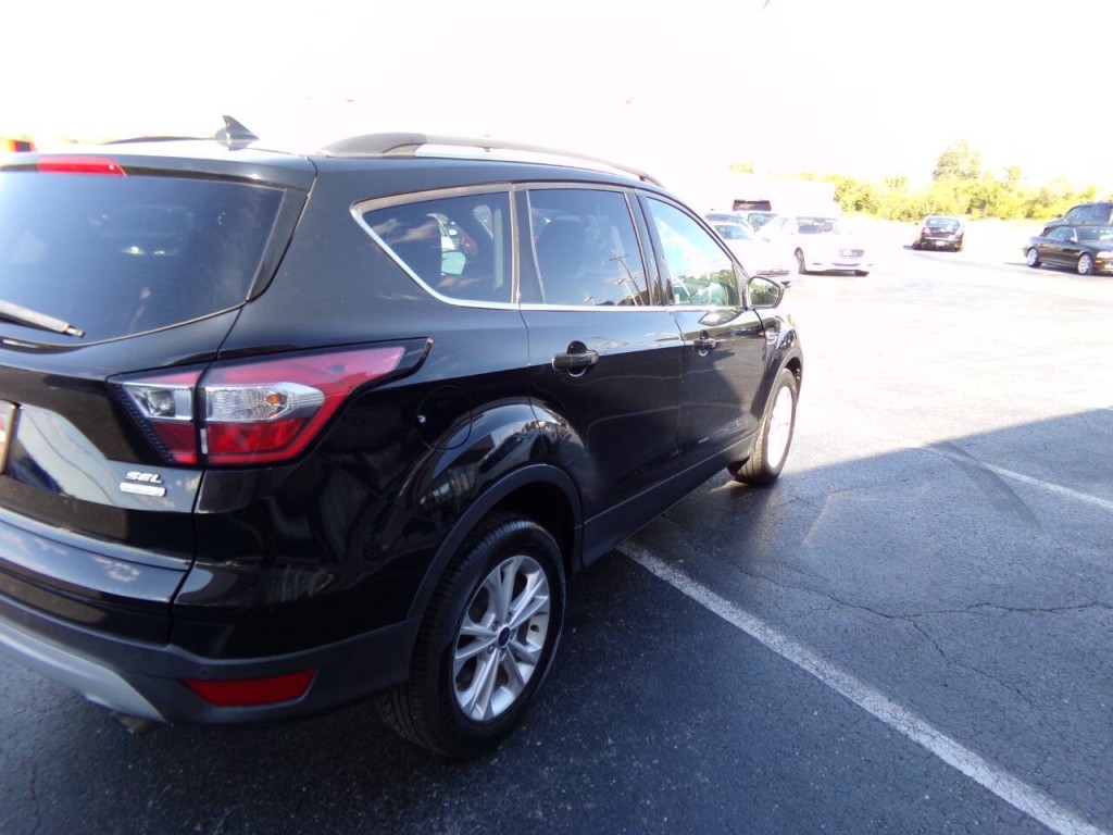 2018 Ford Escape Image 40