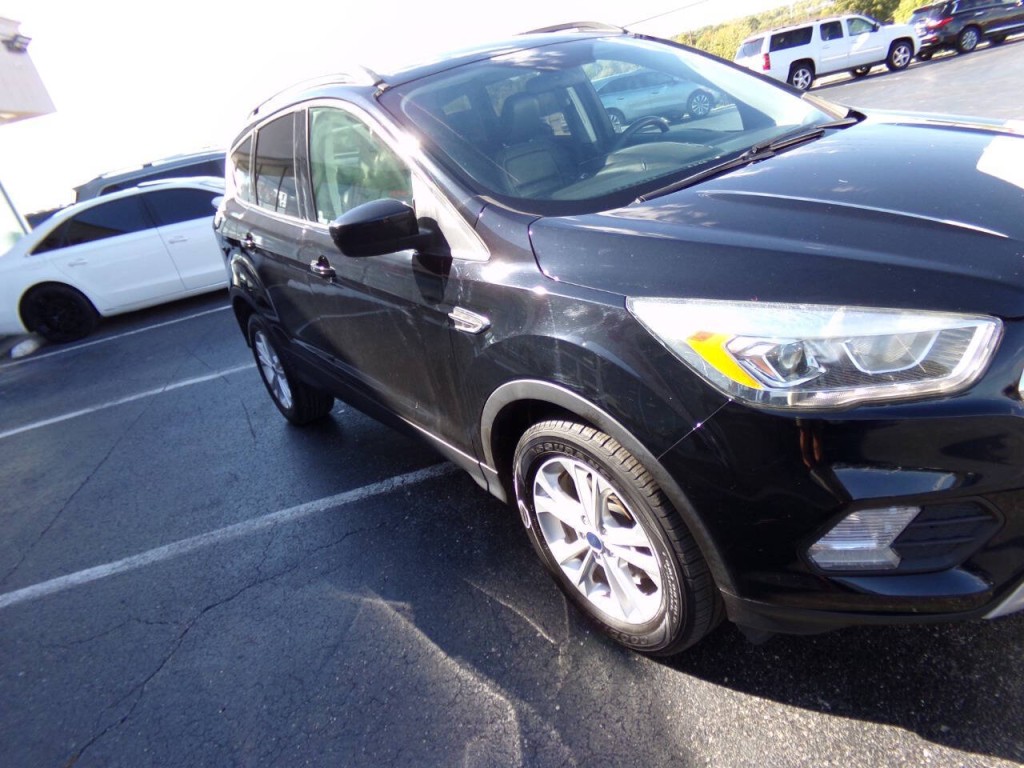 2018 Ford Escape Image 44