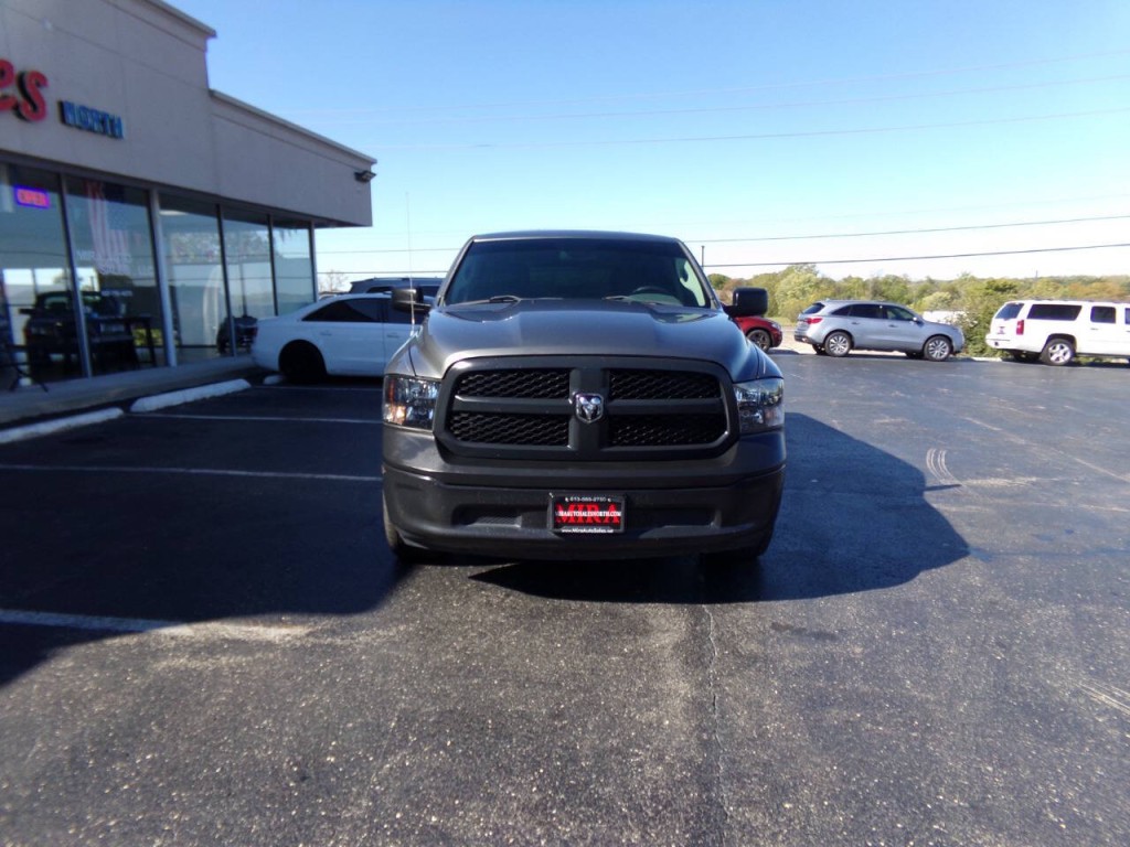 2013 RAM 1500 Image 3