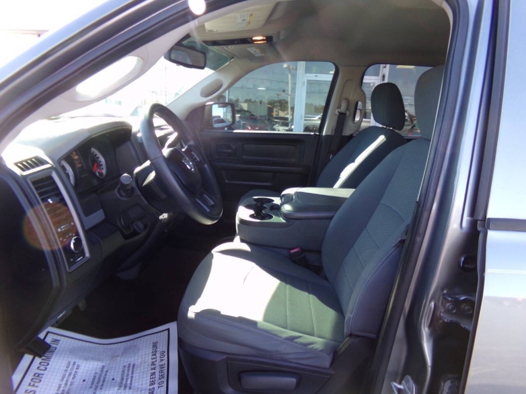 2013 RAM 1500 Image 10
