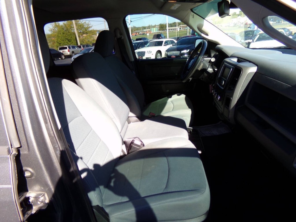 2013 RAM 1500 Image 23