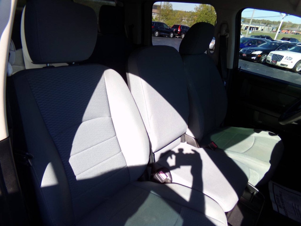 2013 RAM 1500 Image 24