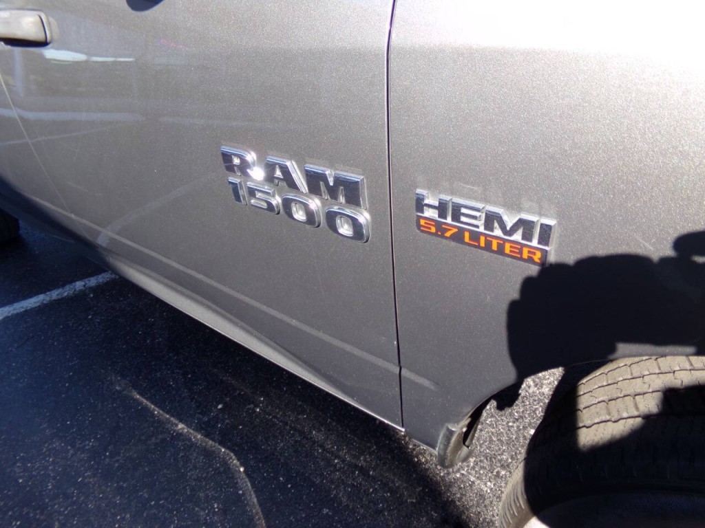 2013 RAM 1500 Image 40